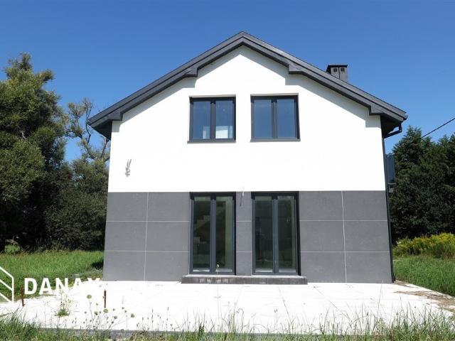 Na sprzedaż nowoczesny dom 108 m² z ogrodem w Krakowie