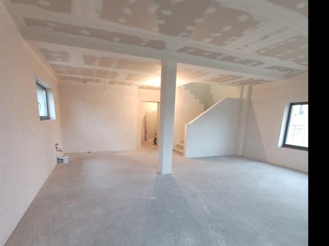 Nowoczesny dom 120 m² z dużym tarasem i garażem w Mszanie