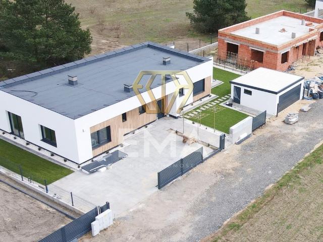 Nowoczesny dom 130 m² w Mirowie przestrzeń i komfort