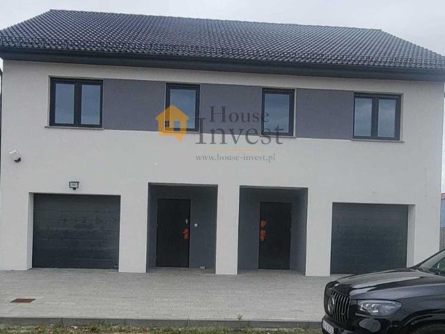 Nowoczesny dom 130m2 z pompą ciepła i dużymi przeszkleniami