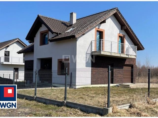 Nowoczesny dom 133 m2 z garażem i pięknym widokiem