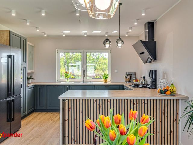 Nowoczesny dom 174 m² z dużą działką i pompą ciepła