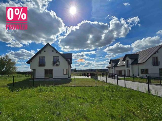 Nowoczesny dom 137 m² z garażem i dużą działką Brzezie