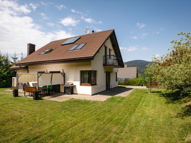 Nowoczesny dom 138 m2 w Łabowej komfort i natura