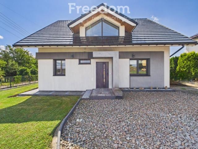 Nowoczesny dom 138 m² w Radoczy blisko Wadowic