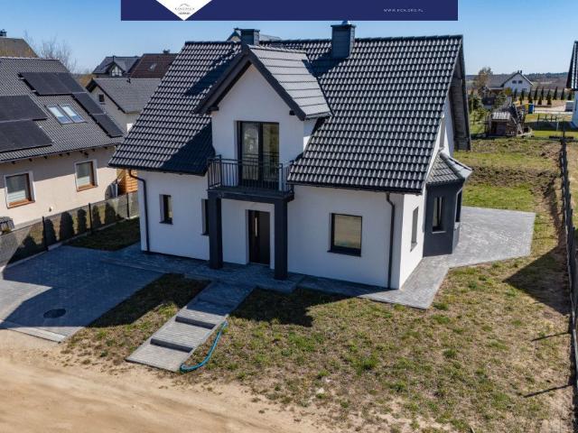 Nowoczesny dom 139 m² z dużą działką 700 m² w Przyjaźni