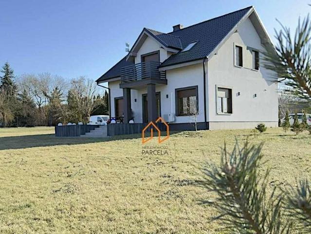 Nowoczesny dom 140 m2 z systemem smart home i ogrzewaniem podłogowym