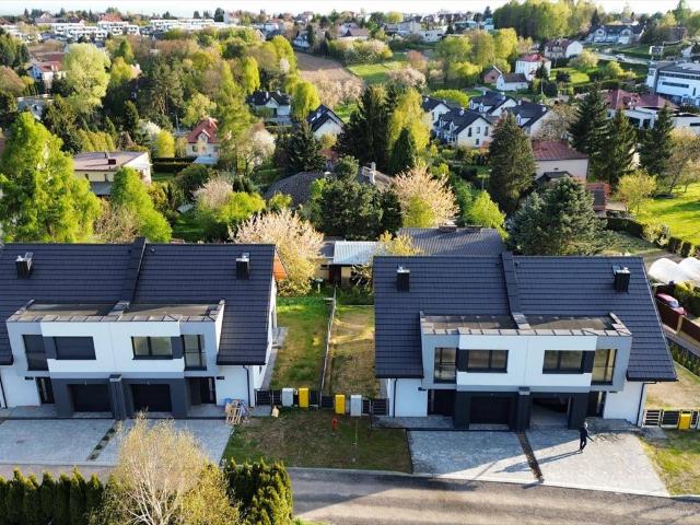 Sprzedam nowoczesny dom 143 m² z ogrzewaniem podłogowym i garażem