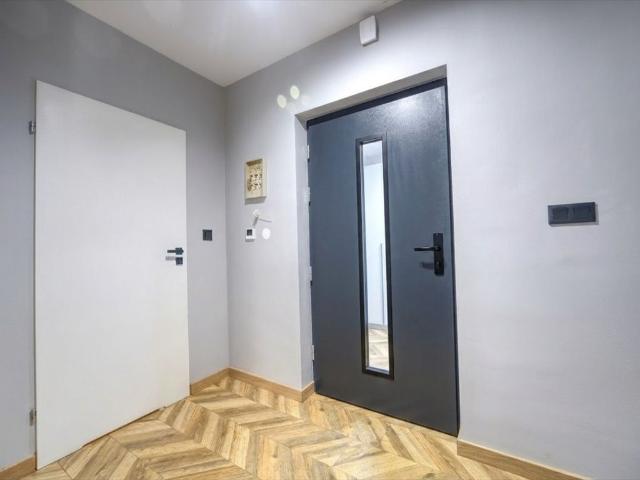 Nowoczesny dom 147 m² z garażem, umeblowany, gotowy do zamieszkania