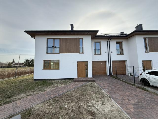 Nowoczesny dom 150 m2 z fotowoltaiką i ogrzewaniem podłogowym