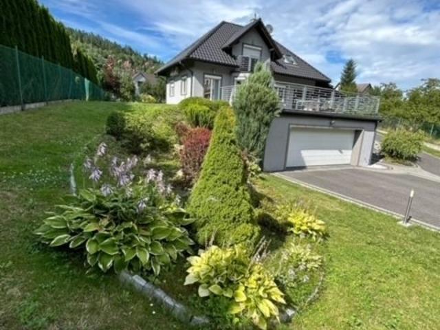 Sprzedam nowoczesny dom 150 m² z kominkiem i widokiem na góry