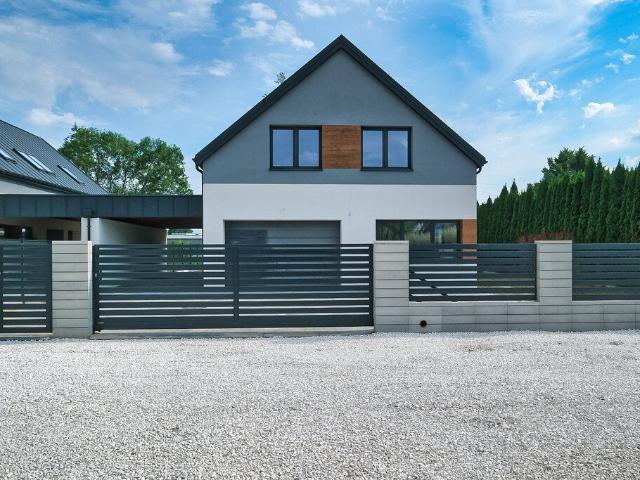Nowoczesny dom 174 m² z dużym ogrodem i garażem
