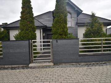 Nowoczesny dom 180 m2 z dużym garażem i możliwością rozbudowy