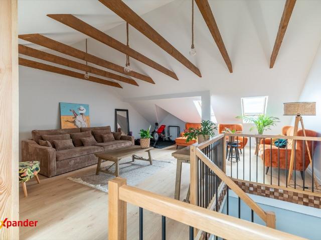 Sprzedam nowoczesny dom 180 m² z dębową kuchnią i garażem