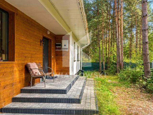 Nowoczesny dom 193 m² z tarasem i ogrzewaniem podłogowym