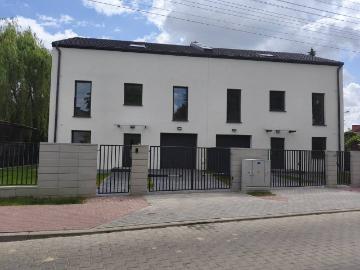 Nowoczesny dom 199 m² z garażem, tarasem i ogrodem
