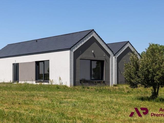 Nowoczesny dom 199 m² na hektarze z widokiem na staw