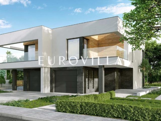 Nowoczesny dom 200 m2 w Wawerze z dużymi przeszkleniami