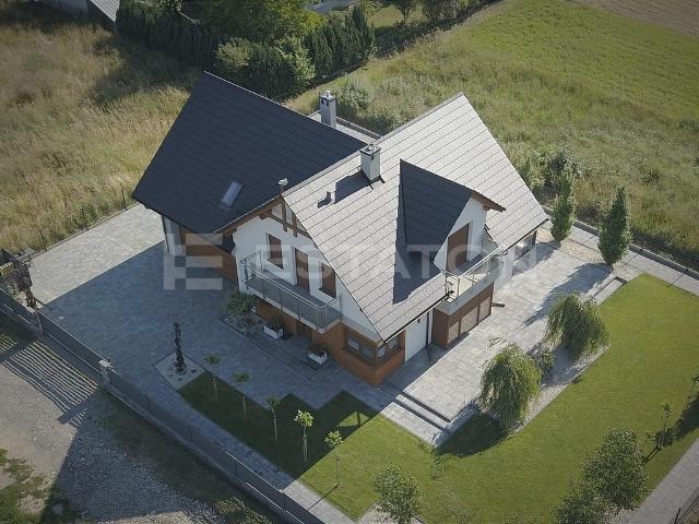 Nowoczesny dom 200 m² z ogrodem i garażem w Rzeszowie zapraszam