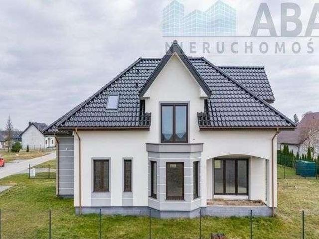 Nowoczesny dom 204 m2 z garażami, cisza i rekreacja