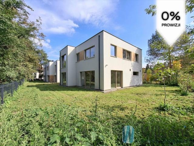 Nowoczesny dom 220 m2 na Bielanach polecam!