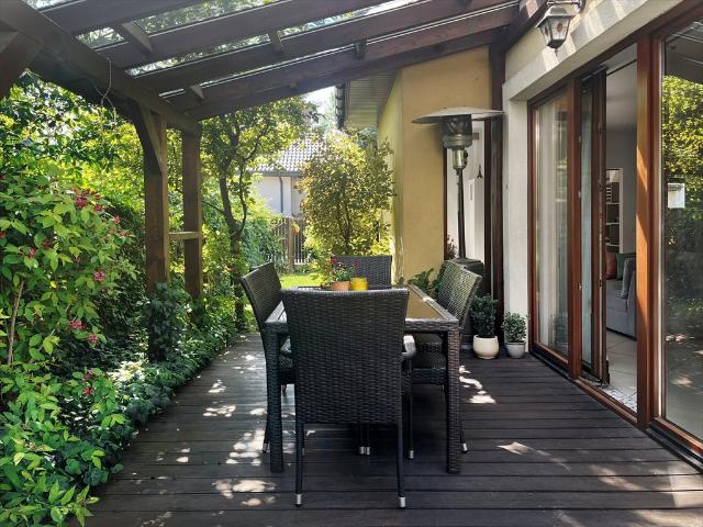 Nowoczesny dom 220 m2 z garażem i tarasem w Wawrze