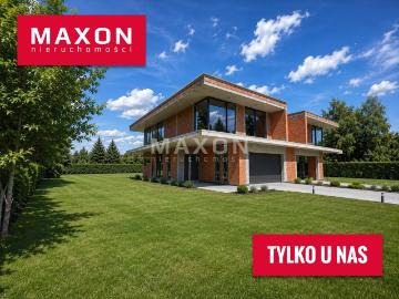 Nowoczesny dom 252 m2 z 3 tarasami i garażem w Klaudynie