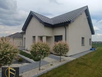 Nowoczesny dom 300 m² z garażem i siłownią