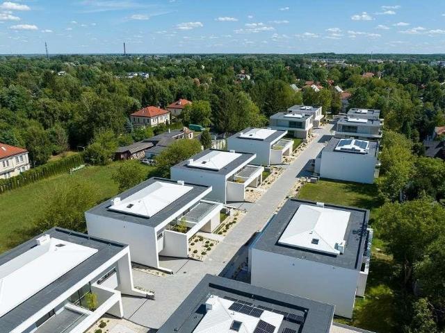 Nowoczesny dom 314 m² w Konstancinie Jeziornie polecam
