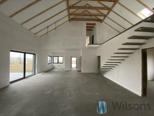 Nowoczesny dom typu stodoła 280 m² z dużym ogrodem