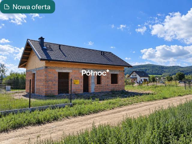 Nowoczesny dom w Kamienicy z widokiem na Góry Złote