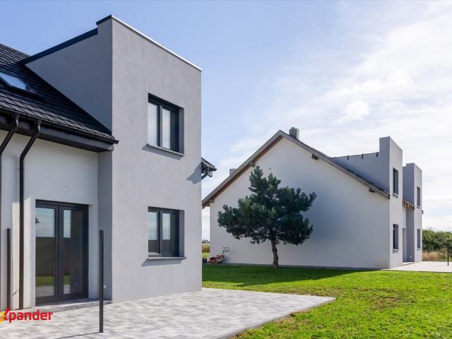 Polecam nowoczesny bliźniak 90 m² z inteligentnym systemem Smart Home
