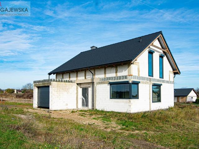 Nowoczesny dom w stanie surowym z garażem, 153 m², Szydłowo