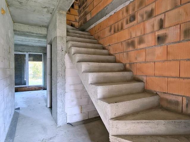 Do sprzedania nowoczesny dom 113,84 m² z dużą działką 665 m² w Lubinie