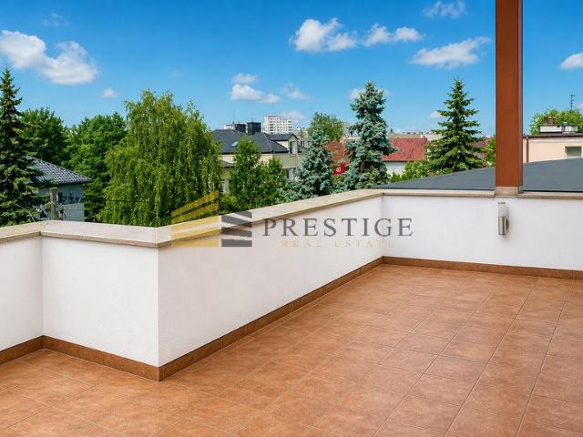 Nowoczesny dom w Wilanowie, 360m², taras, garaż