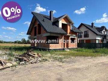 Nowoczesny dom wolnostojący 125,74 m2 z dużym ogrodem