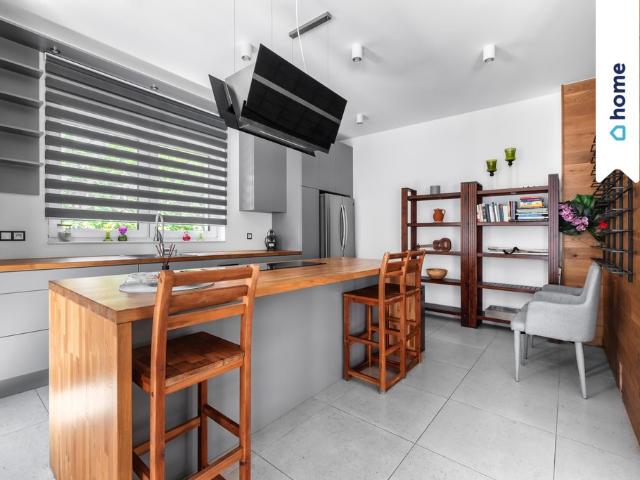 Nowoczesny dom z biznesem noclegowym 190 m² polecam
