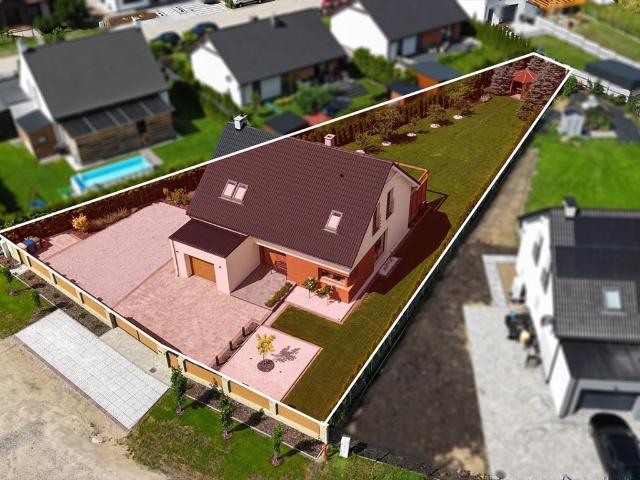 Do sprzedania nowoczesny dom 153 m² z garażem w Zawadzie