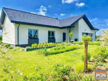 Nowoczesny dom z garażem, 164 m2, ogród, spokojna okolica