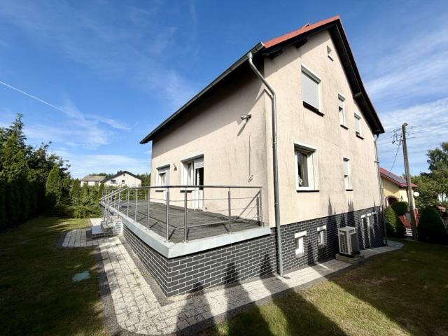 Nowoczesny dom z garażem i tarasem w Bierzwniku zapraszam