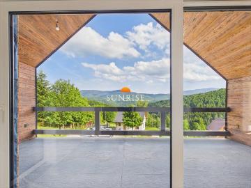 Nowoczesny dom z panoramicznym widokiem na góry, 160,7 m²