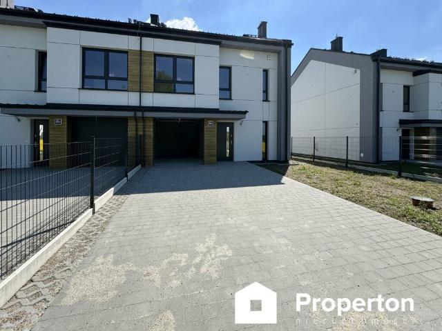 Nowoczesny dom bliźniaczy 191 m² z garażem i dużym ogrodem