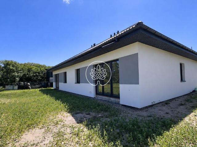 Nowoczesny dom bliźniaczy 102 m² z ogrzewaniem podłogowym polecam