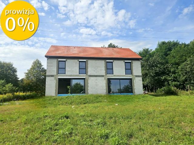 Nowoczesny dom bliźniaczy 120 m² taras i ogród