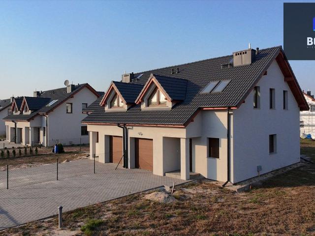 Nowoczesny dom bliźniaczy 125m2 w Chrząstawie Małej