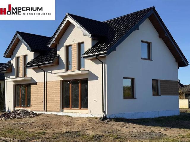 Nowoczesny dom bliźniak 132 m² z ogrodem w Miszewku