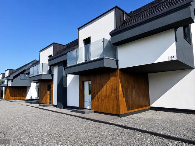 Nowoczesny bliźniak 154m² z tarasem i balkonem