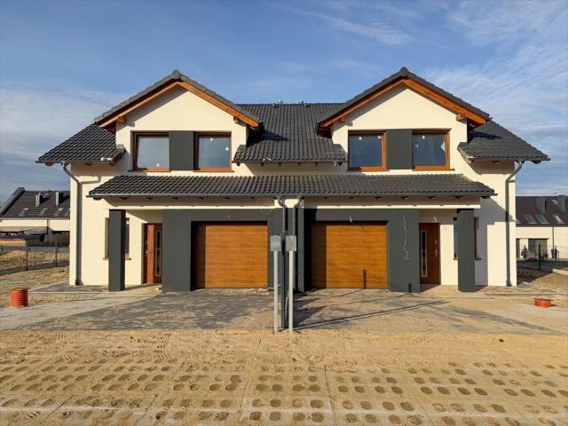 Nowoczesny bliźniak z garażem, 127 m², bez PCC