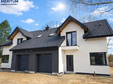 Nowoczesny dom dwulokalowy 130 m2 z dużą działką