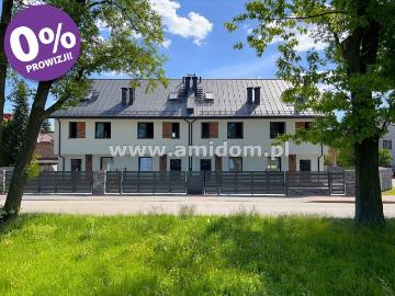 Nowoczesny dom skrajny 120 m2 z ogrodem i 2 miejscami